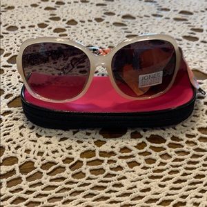 NWT Jones New York Sunglasses